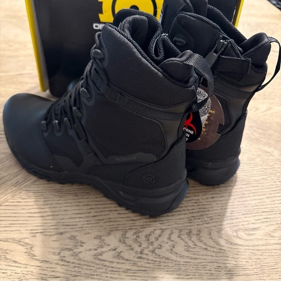 Original SWAT 177501 Alpha Fury 8\